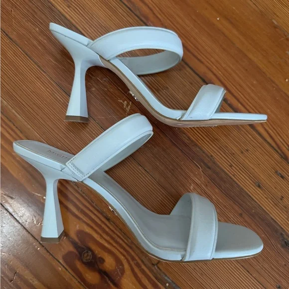Light blue Michael Kors heels size 7.5- perfect something blue for wedding event - Picture 4 of 6